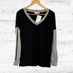 Michael Stars Black and Gray Long Sleeve V-Neck Top
